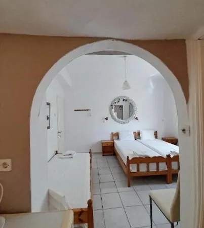 Iliada * העיירה סקיאתוס